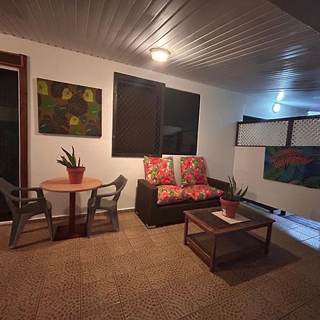 Chez Tamatuamai Hotel Avatoru Kültér fotó